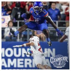 "Barry Sanders, But Built Like A Bowling Ball" - CzabeCast