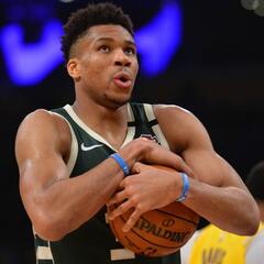 The Greek Freak Sez: "Wrap It Up!" - CzabeCast