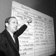 Czabe's Simple Guide to Drafting Well In The NFL - CzabeCast