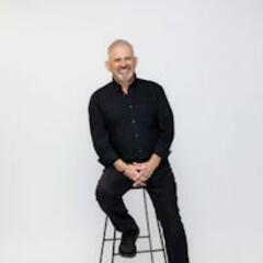 11/19/2025 Dr Avi Loeb - Simon Conway