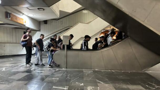 Descompuestas  algunas escaleras eléctricas del metro, principalmente línea