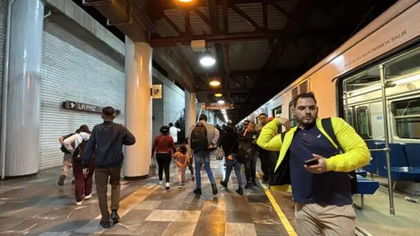Se restablece el servicio total de la Línea A del Metro; sufre afectaciones