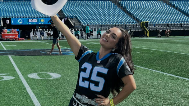 WATCH: Jenny B Represents Tejano Pride on NFL Stage with National Anthem Pe