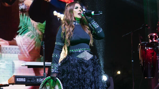 Elida Reyna Reveals First Special Guest for Final Show in San Antonio on De