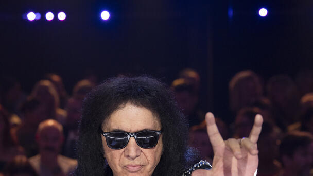 KISS’ Gene Simmons Faints Behind the Wheel, Crashes… But He’s OK