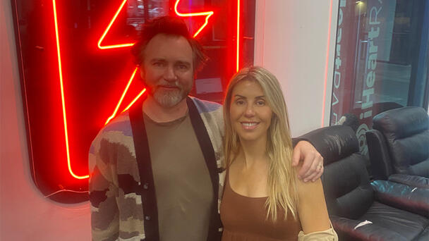 Angie Interviews Liam Finn!