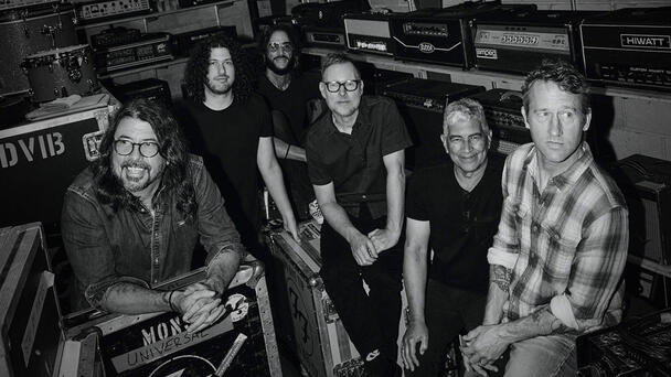 Foo Fighters Announce North American Tour, Release New Song