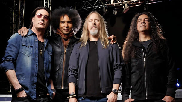 PETA Asks Alice In Chains To Change Name To Help Save Circus Elephant