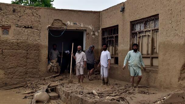 Flash floods kill more than 300 people in northern Afghanistan after heavy 