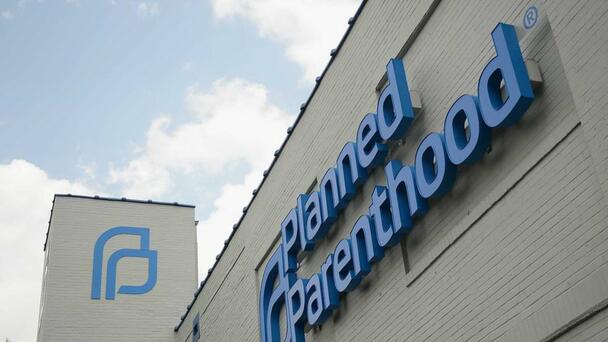 Missouri man admits to kidnapping pregnant girlfriend at gunpoint to force 