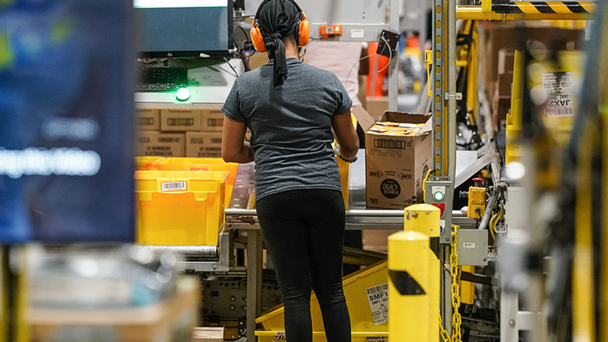 As AI menaces jobs, Amazon announces thousands of cuts
