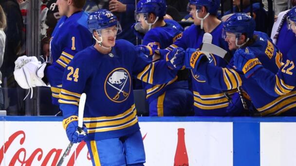 Ruff reaches 600 career wins in Sabres' victory over Senators