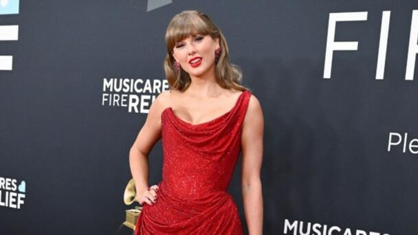 New Exhibit Allows You the Chance to See Taylor Swift Era’s Tour Outfits Cl