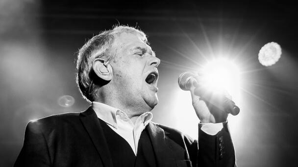 A John Farnham Musical Is Officially In The Works!