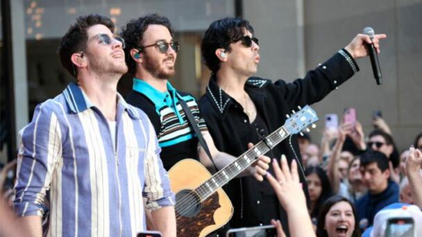 Jonas Brothers posponen sus próximos conciertos en México