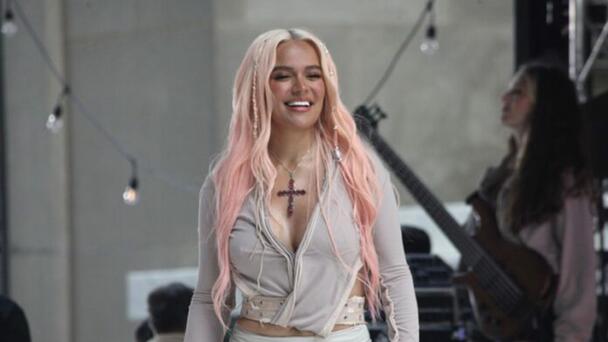 Karol G incluirá colaboraciones con Marco Antonio Solís, Manu Chao y más en