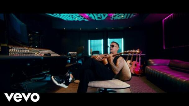Alejandro Sanz estrena video de “El vino de tu boca”