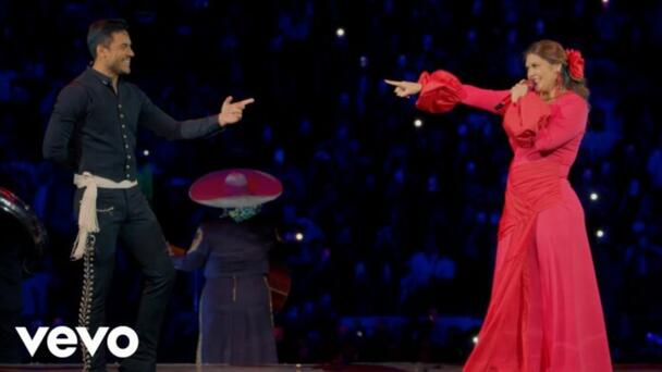 Yuridia comparte los videos que grabó en su show de la Plaza de Toros la Mé