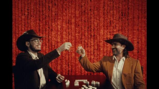 Rivs y Juanes unen sus voces a dueto