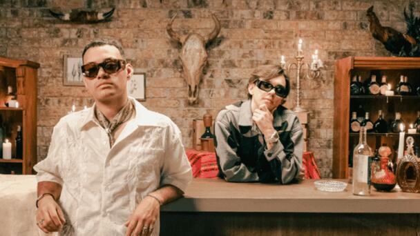 Joaquín Medina y Marcos Villalobos unen sus voces a dueto en “Todas”