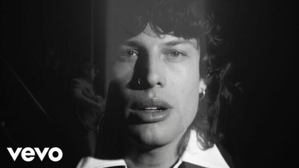 Reik y Leo Rizzi cantan juntos, “Aquí en la arena”