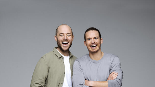 Will & Woody’s Phone Alone!