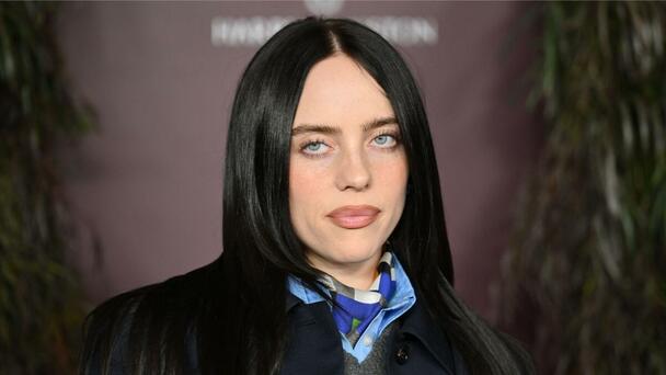 Billie Eilish Calls On Billionaires To 'Give Your Money Away'